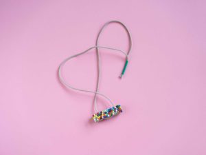Halskette Leder/Bügelperlen 38 Euro